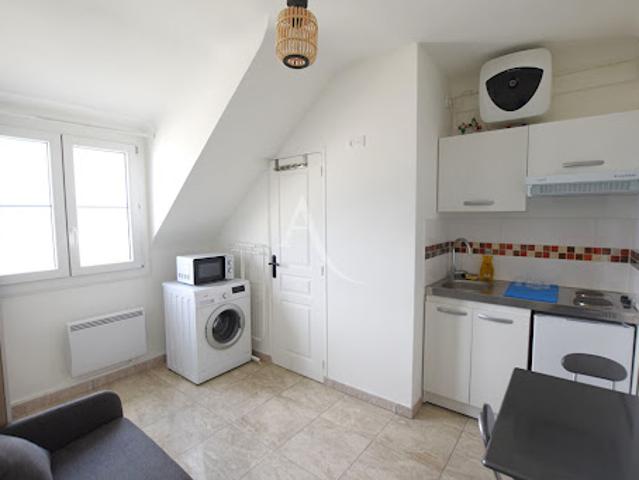 Vente Appartement 1 pièce 9.21 m2 Courbevoie
