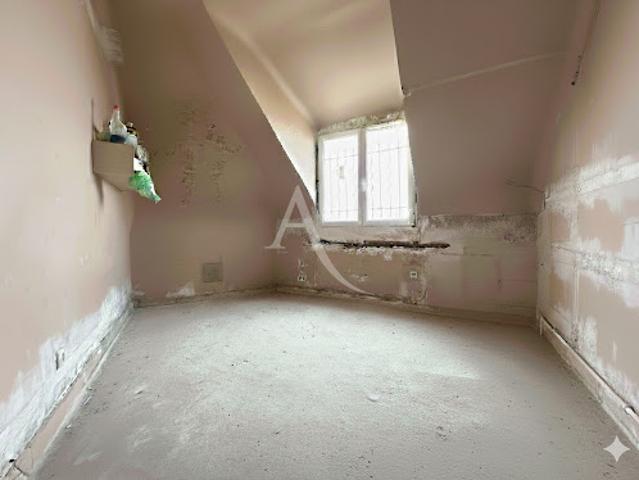 Vente Appartement 1 pièce 9 m2 Courbevoie