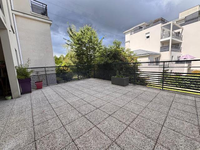 Vente Appartement 2 pièces 43.69 m2 Elancourt