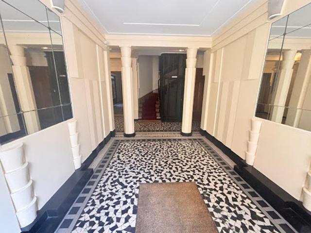 Vente Appartement 2 pièces 43 m2 Paris 18ème