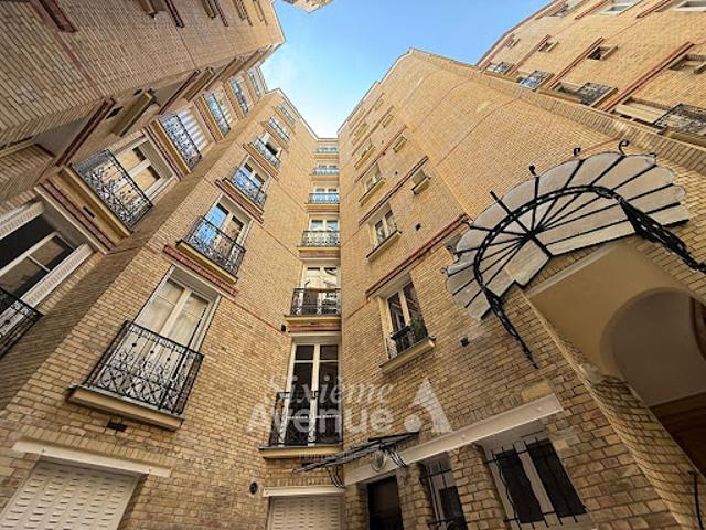 Vente Appartement 2 pièces 40 m2 Paris 18ème