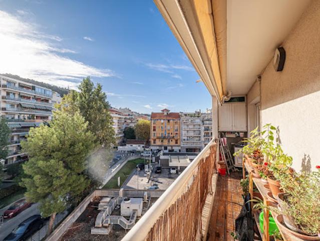 Vente Appartement 2 pièces 41.8 m2 Nice