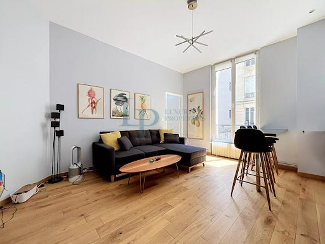 Vente Appartement 2 pièces 41.01 m2 Paris 8ème