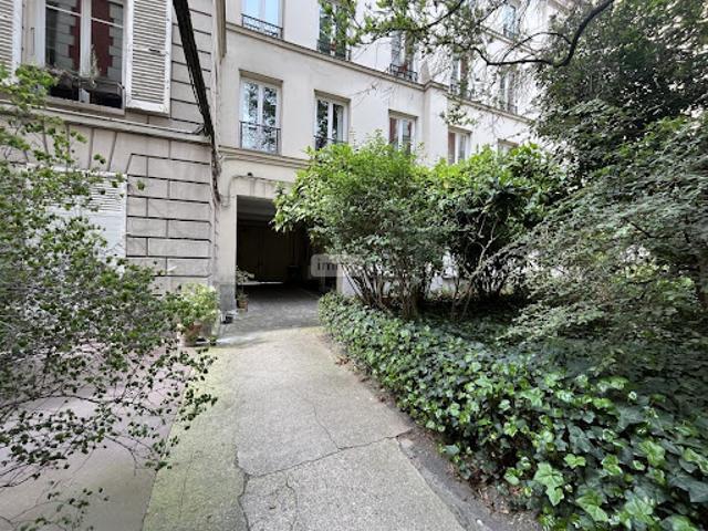 Vente Appartement 2 pièces 41 m2 Paris 18ème