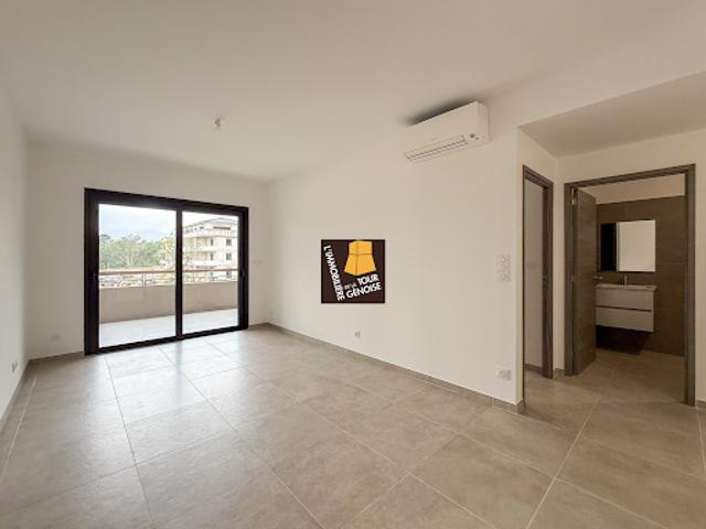 Vente Appartement 2 pièces 42.6 m2 Sainte lucie de porto vecchio