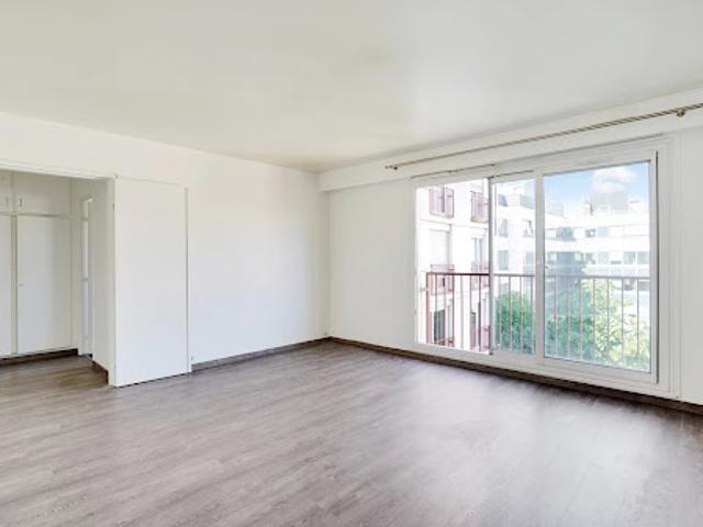 Vente Appartement 2 pièces 47.59 m2 Paris 18ème