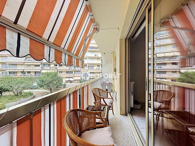 Vente Appartement 2 pièces 47.75 m2 Menton