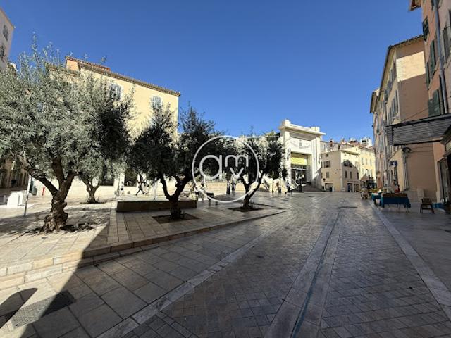 Vente Appartement 2 pièces 47.8 m2 Toulon