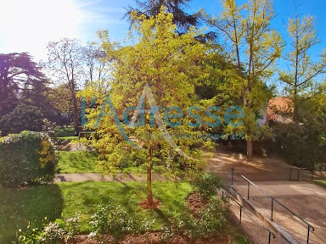 Vente Appartement 2 pièces 46.48 m2 Suresnes