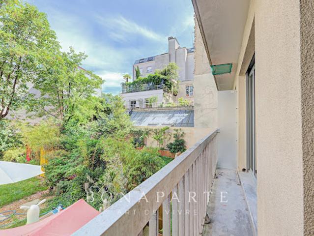 Vente Appartement 2 pièces 44 m2 Paris 18ème
