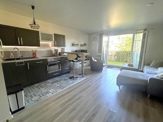 Vente Appartement 2 pièces 45 m2 Emerainville