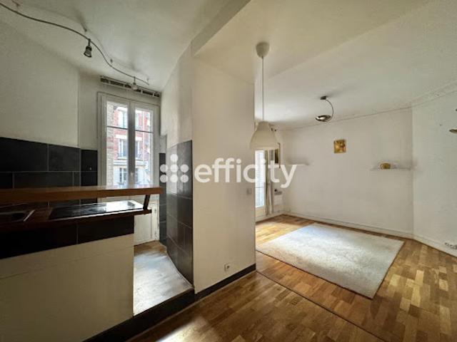 Vente Appartement 2 pièces 45 m2 Paris 18ème
