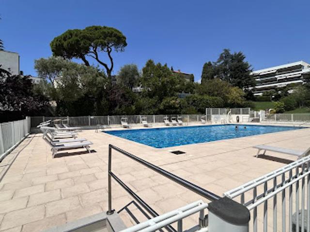Vente Appartement 2 pièces 46.5 m2 Antibes