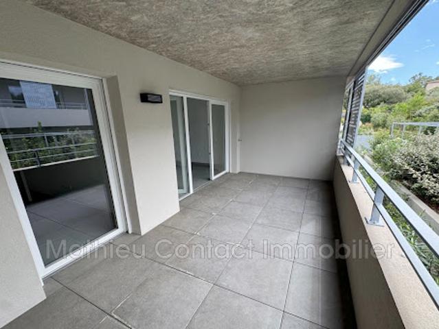 Vente Appartement 2 pièces 46.8 m2 Nimes