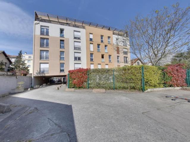 Vente Appartement 2 pièces 46.8 m2 Aulnay sous Bois