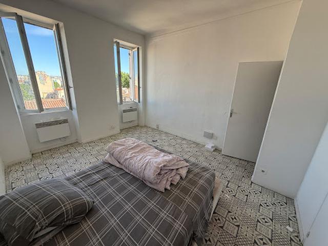 Vente Appartement 2 pièces 46.98 m2 Marseille 3ème