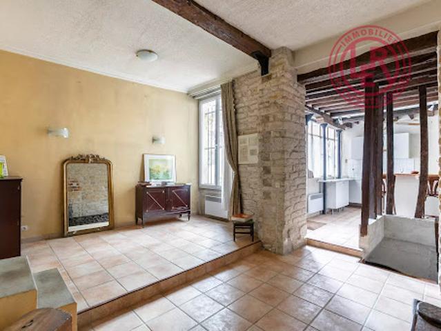 Vente Appartement 2 pièces 46.1 m2 Paris 3ème
