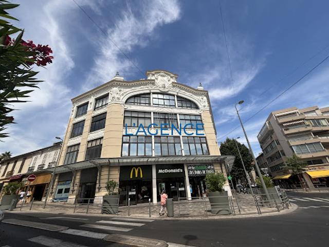 Vente Appartement 2 pièces 48.19 m2 Hyeres