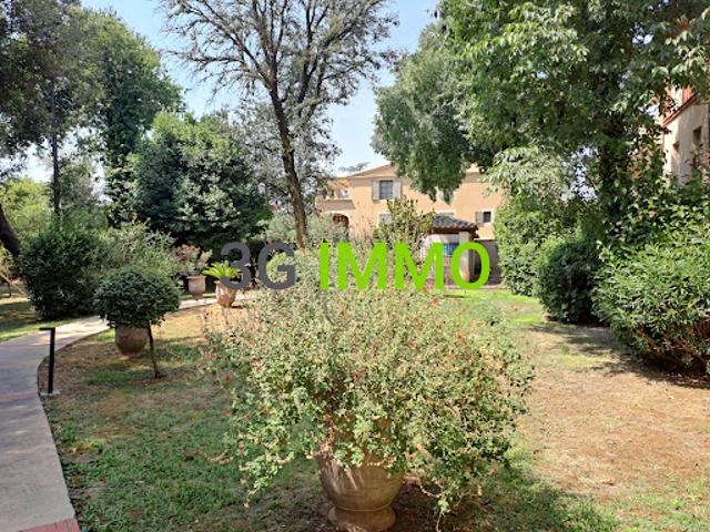 Vente Appartement 2 pièces 48.2 m2 Uzès
