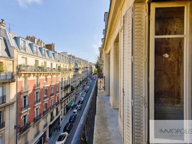 Vente Appartement 2 pièces 48 m2 Paris 18ème