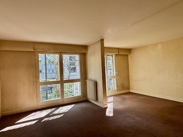 Vente Appartement 2 pièces 49.45 m2 Paris 18ème