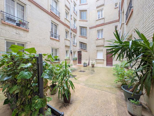 Vente Appartement 2 pièces 49.03 m2 Courbevoie
