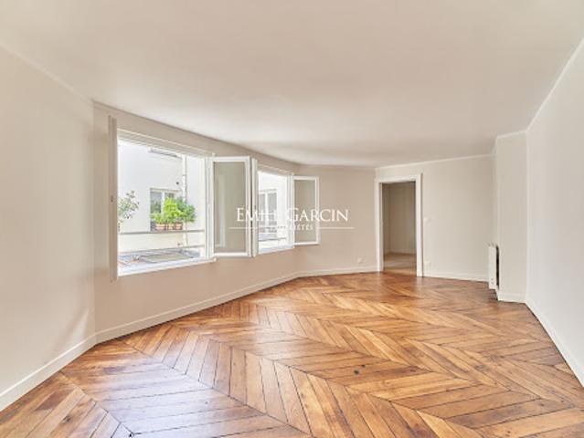 Vente Appartement 2 pièces 49.07 m2 Paris 1er