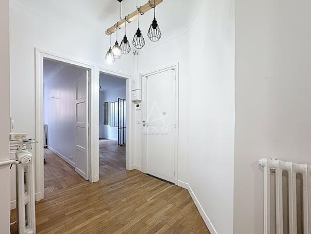 Vente Appartement 2 pièces 49 m2 Paris 18ème