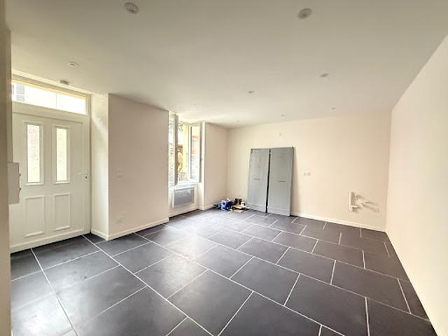 Vente Appartement 2 pièces 53.4 m2 Lons le Saunier