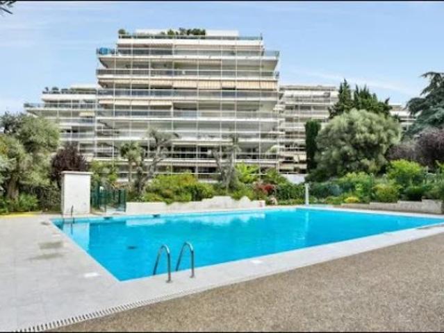 Vente Appartement 2 pièces 53.54 m2 Antibes