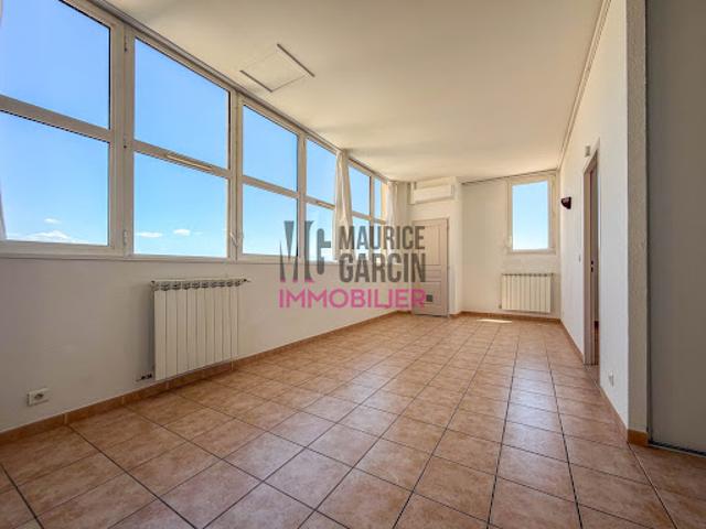 Vente Appartement 2 pièces 53.56 m2 Carpentras