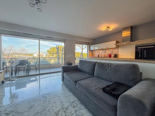 Vente Appartement 2 pièces 53.56 m2 Nice