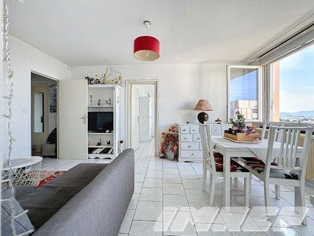 Vente Appartement 2 pièces 53.05 m2 Marseille 10ème