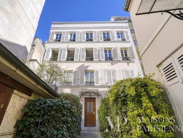 Vente Appartement 2 pièces 50.65 m2 Paris 18ème