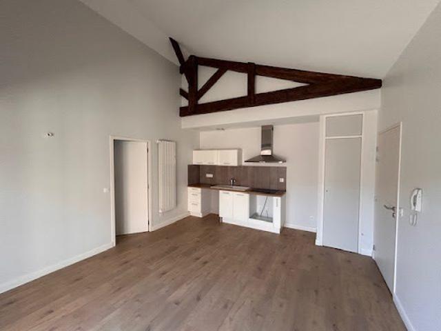 Vente Appartement 2 pièces 50.6 m2 Begles