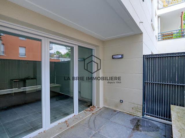Vente Appartement 2 pièces 50.09 m2 Emerainville