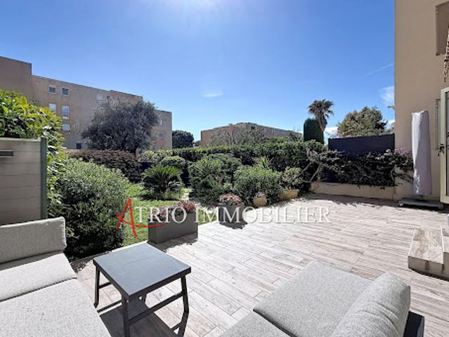 Vente Appartement 2 pièces 50.18 m2 Saint Laurent du Var
