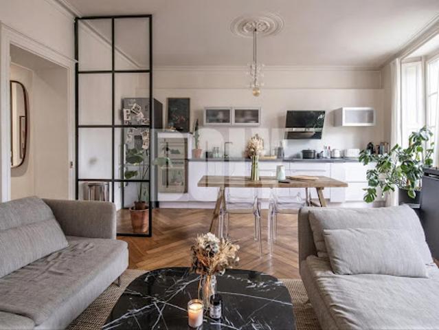 Vente Appartement 2 pièces 50.31 m2 Paris 18ème