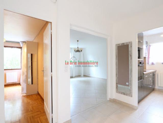 Vente Appartement 2 pièces 50 m2 Mandres les Roses