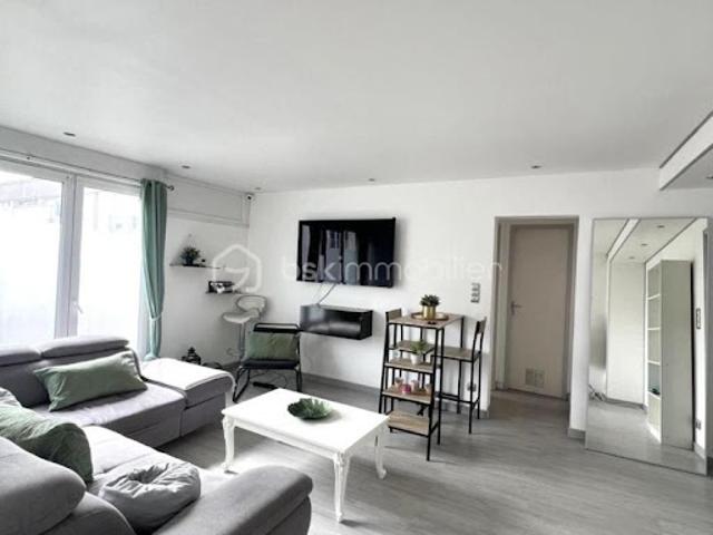 Vente Appartement 2 pièces 50 m2 Saint Jean de la Ruelle