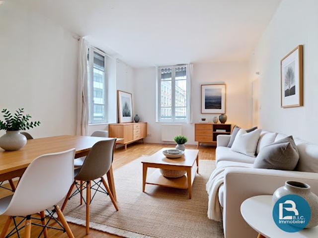 Vente Appartement 2 pièces 51.5 m2 Lyon 3ème