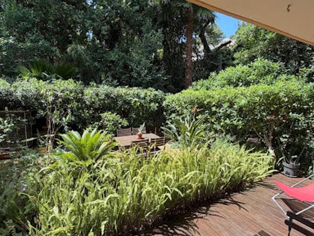 Vente Appartement 2 pièces 51.1 m2 Hyeres