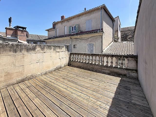 Vente Appartement 2 pièces 54.7 m2 Avignon