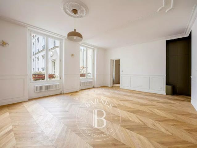 Vente Appartement 2 pièces 54.86 m2 Paris 3ème