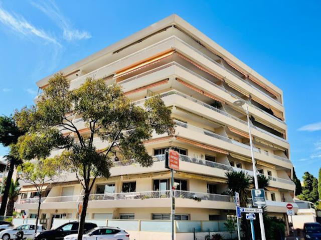 Vente Appartement 2 pièces 55 m2 Cagnes sur Mer