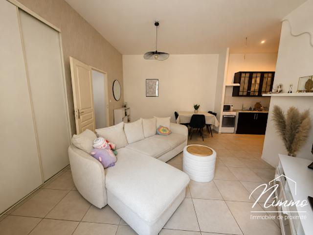 Vente Appartement 2 pièces 56.76 m2 Nimes