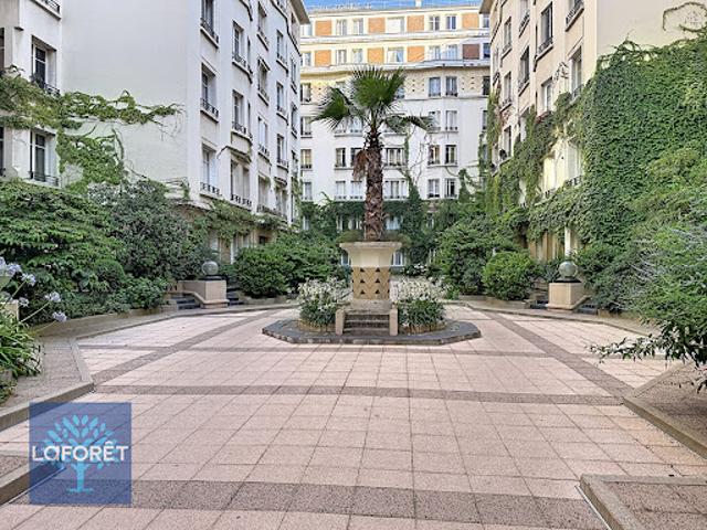 Vente Appartement 2 pièces 56.84 m2 Paris 7ème