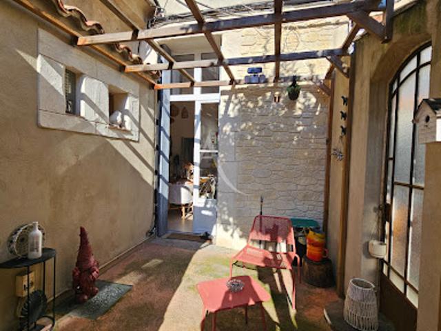 Vente Appartement 2 pièces 76.29 m2 Nimes