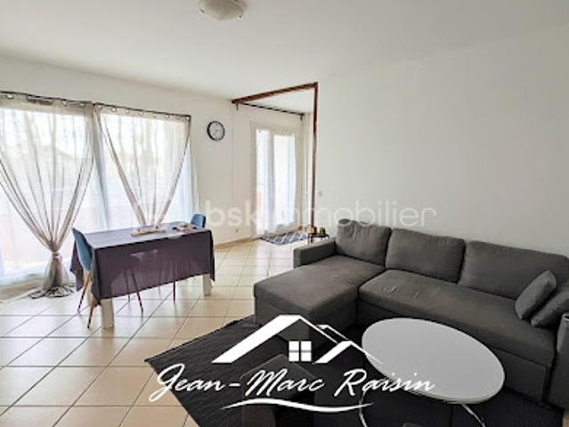 Vente Appartement 2 pièces 56 m2 Tremblay en France