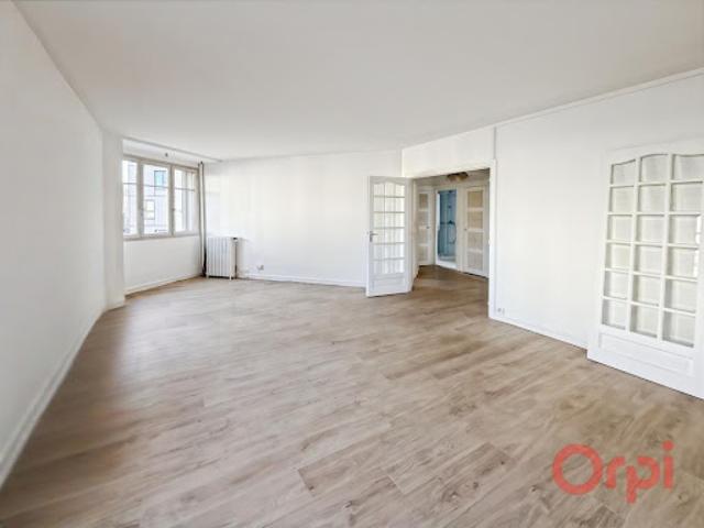Vente Appartement 2 pièces 58 m2 Paris 18ème